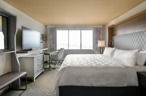 Holiday Inn Montreal Longueuil image 12