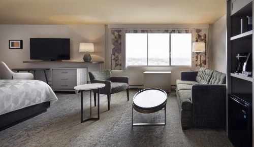 Holiday Inn Montreal Longueuil image 38